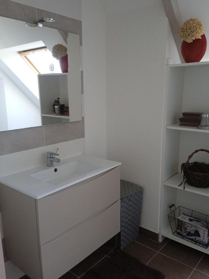 Lestrevet, Les Pieds Dans L Eau Apartment Plomodiern Exterior foto